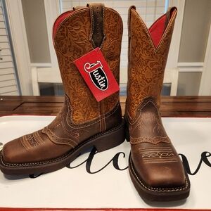 Justin Women's Boots NWT - 9B